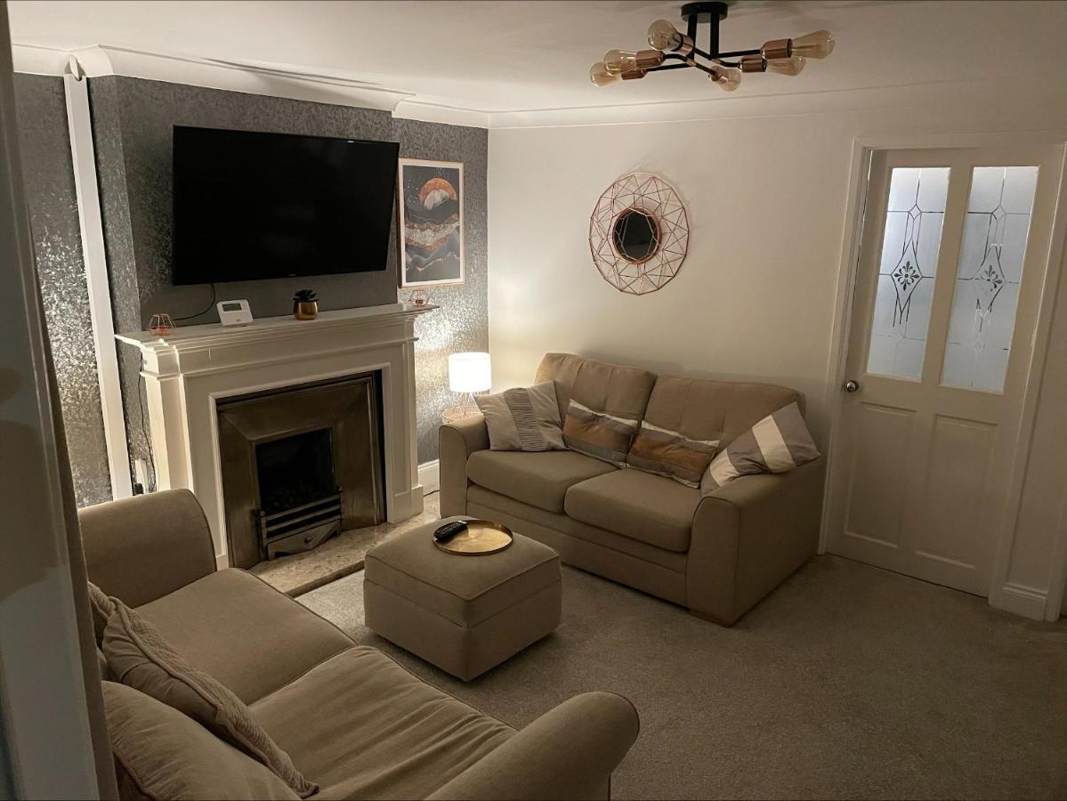 The Ironstone Miners Cottage Wilton  Екстер'єр фото